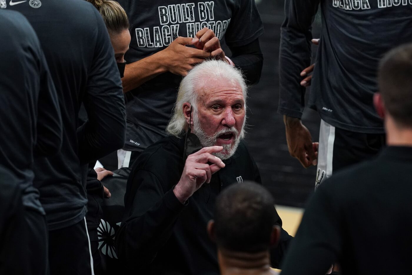 Feb 27, 2021; San Antonio, Texas, USA; San Antonio Spurs head coach Gregg Popovich talks to his team in the second against the New Orleans Pelicans at the AT&T Center. Mandatory Credit: Daniel Dunn-USA TODAY Sports