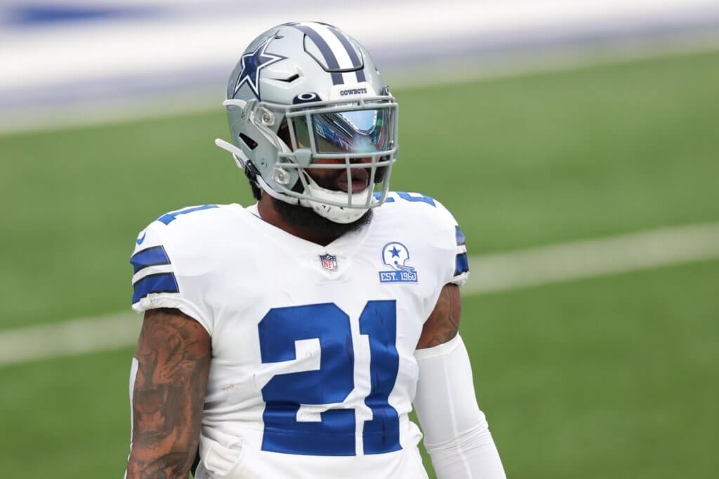 Jan 3, 2021; East Rutherford, NJ, USA; Dallas Cowboys running back Ezekiel Elliott (21) before the game against the New York Giants at MetLife Stadium. Mandatory Credit: Vincent Carchietta-USA TODAY Sports