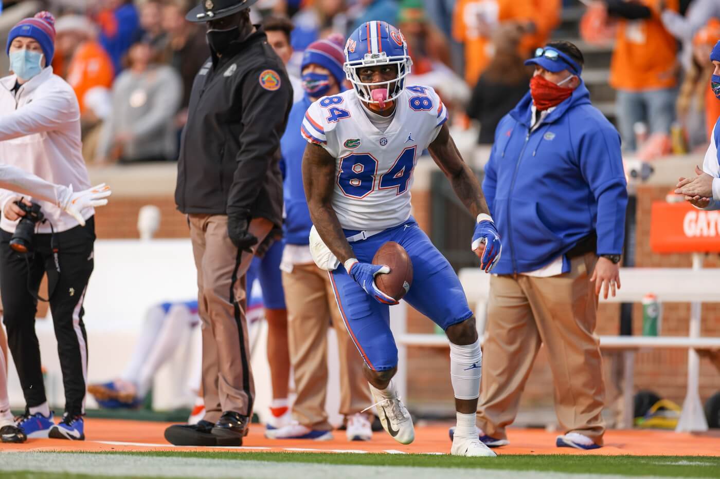 Dec 5, 2020; Knoxville, Tennessee, USA; Florida Gators tight end Kyle Pitts (84) during the first half against the Tennessee Volunteers at Neyland Stadium. Mandatory Credit: Randy Sartin-USA TODAY Sports