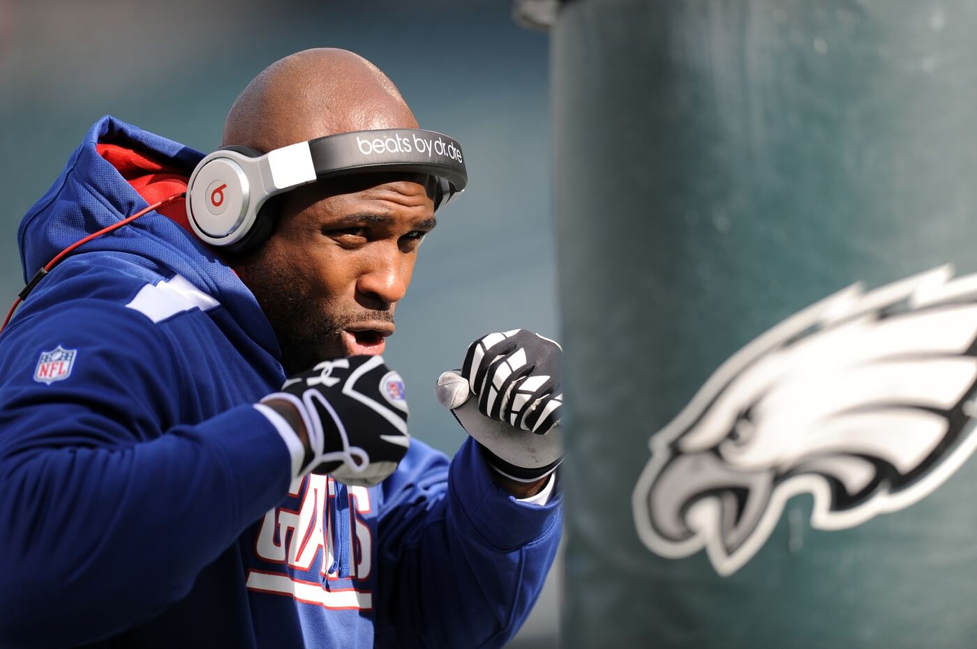 Oct 27, 2013; Philadelphia, PA, USA; New York Giants running back Brandon Jacobs (34) boxes a Philadelphia Eagles goal post pad during pre-game warmups at Lincoln Financial Field. Mandatory Credit: Joe Camporeale-USA TODAY Sports