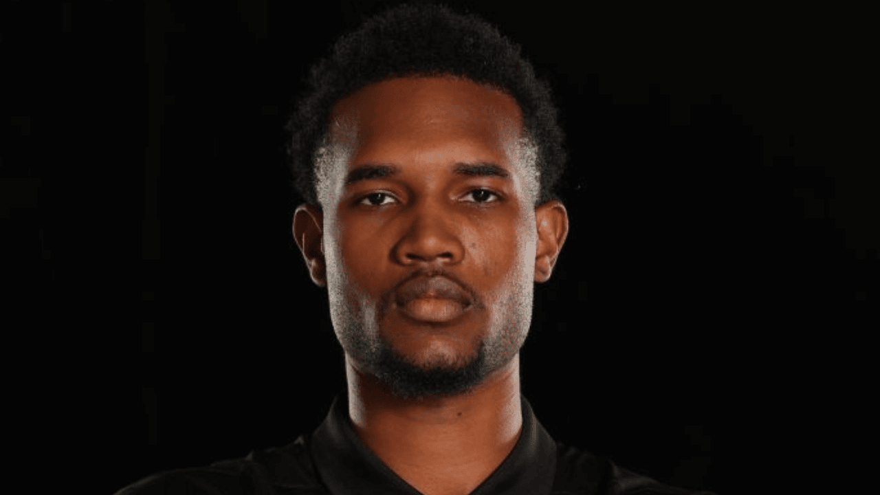 CHICAGO, IL - JUNE 22: NBA Draft Prospect, Evan Mobley poses for a portrait during the 2022 NBA Draft Combine on June 22, 2022 at the Wintrust Arena in Chicago, Illinois. NOTE TO USER: User expressly acknowledges and agrees that, by downloading and or using this photograph, user is consenting to the terms and conditions of the Getty Images License Agreement. Mandatory Copyright Notice: Copyright 2022 NBAE (Photo by Joe Murphy/NBAE via Getty Images)