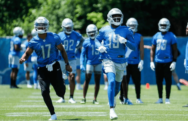 Detroit Lions receivers Damion Ratley (17) and Breshad Perriman (19) during organized team activities at Lions headquarters in Allen Park, Thursday, May 27, 2021.