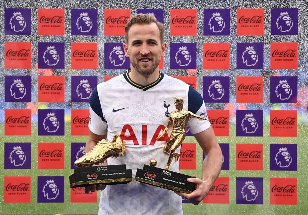 LEICESTER, ENGLAND - MAY 23: Harry Kane of Tottenham Hotspur poses with the Coca-Cola Zero Sugar Golden Boot Winner award, and the Coca-Cola Zero Sugar Playmaker Winner award following his team's victory in the Premier League match between Leicester City and Tottenham Hotspur at The King Power Stadium on May 23, 2021 in Leicester, England. A limited number of fans will be allowed into Premier League stadiums as Coronavirus restrictions begin to ease in the UK. (Photo by Laurence Griffiths/Getty Images)