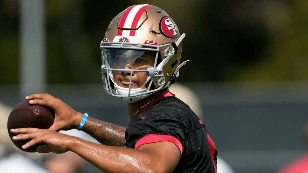 SANTA CLARA, CALIFORNIA - JULY 28: Trey Lance #5 of the San Francisco 49ers works out during training camp at SAP Performance Facility on July 28, 2021 in Santa Clara, California. (Photo by Thearon W. Henderson/Getty Images)