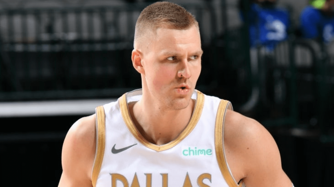 DALLAS, TX - FEBRUARY 12: Kristaps Porzingis #6 of the Dallas Mavericks looks on during the game against the New Orleans Pelicans on February 12, 2021 at the American Airlines Center in Dallas, Texas. NOTE TO USER: User expressly acknowledges and agrees that, by downloading and or using this photograph, User is consenting to the terms and conditions of the Getty Images License Agreement. Mandatory Copyright Notice: Copyright 2021 NBAE (Photo by Glenn James/NBAE via Getty Images)