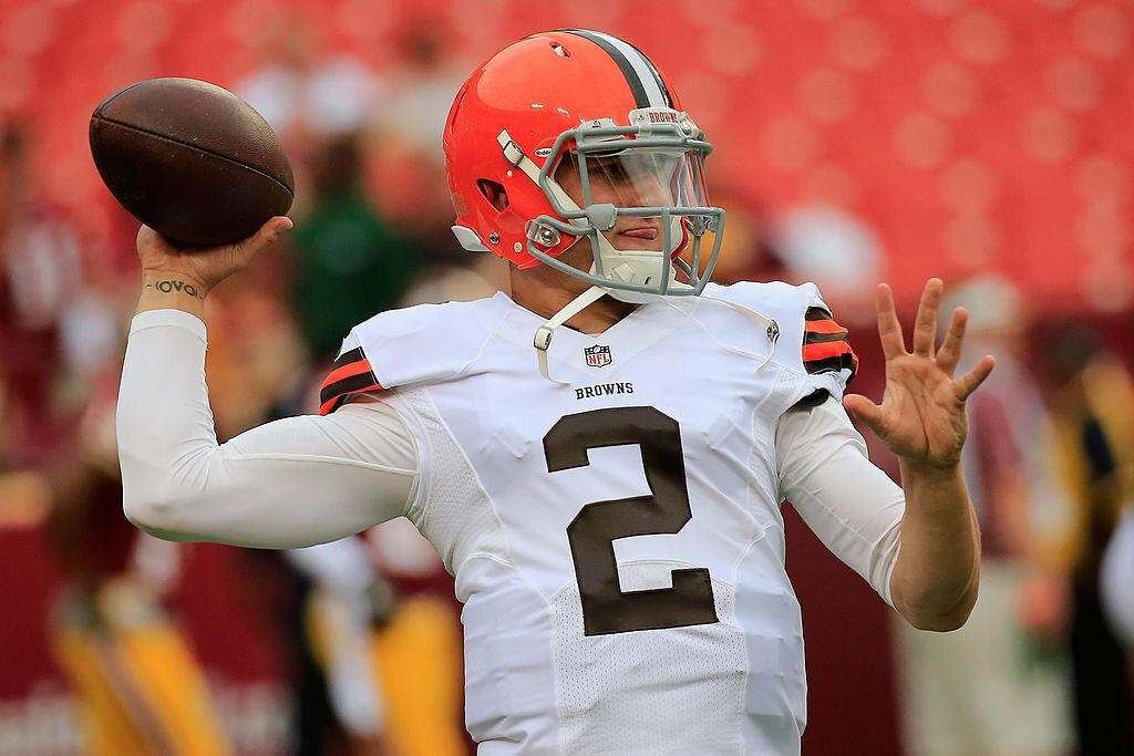 LANDOVER, MD - AUGUST 18: Quarterback Johnny Manziel #2 of the Cleveland Browns warms up during a preseason game between the Browns and Washington Redskins at FedExField on August 18, 2014 in Landover, Maryland. (Photo by Rob Carr/Getty Images)
