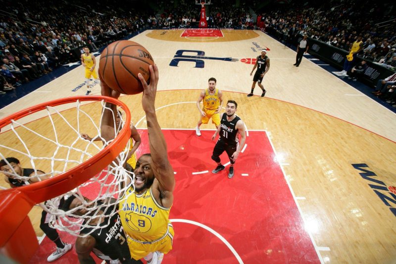 WASHINGTON, DC -  JANUARY 24: Andre Iguodala #9 of the Golden State Warriors goes up for a dunk against the Washington Wizards on January 24, 2019 at Capital One Arena in Washington, DC. NOTE TO USER: User expressly acknowledges and agrees that, by downloading and or using this Photograph, user is consenting to the terms and conditions of the Getty Images License Agreement. Mandatory Copyright Notice: Copyright 2019 NBAE (Photo by Ned Dishman/NBAE via Getty Images)
