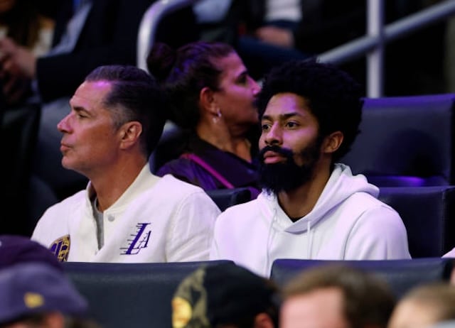 LOS ANGELES, CALIFORNIA - FEBRUARY 09: Rob Pelinka (L), vice president of basketball operations and general manager of the Los Angeles Lakers, and free agent Spencer Dinwiddie, formerly of the Brooklyn Nets, attend the New Orleans Pelicans and Los Angeles Lakers game at Crypto.com Arena on February 9, 2024 in Los Angeles, California. NOTE TO USER: User expressly acknowledges and agrees that, by downloading and or using this photograph, User is consenting to the terms and conditions of the Getty Images License Agreement. (Photo by Kevork Djansezian/Getty Images)