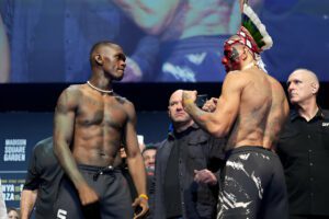 NEW YORK, NEW YORK - NOVEMBER 11: (L-R) Opponents Israel Adesanya of Nigeria and Alex Pereira of Brazil face off during the UFC 281 ceremonial weigh-in at Radio City Music Hall on November 11, 2022 in New York City. (Photo by Chris Unger/Zuffa LLC)